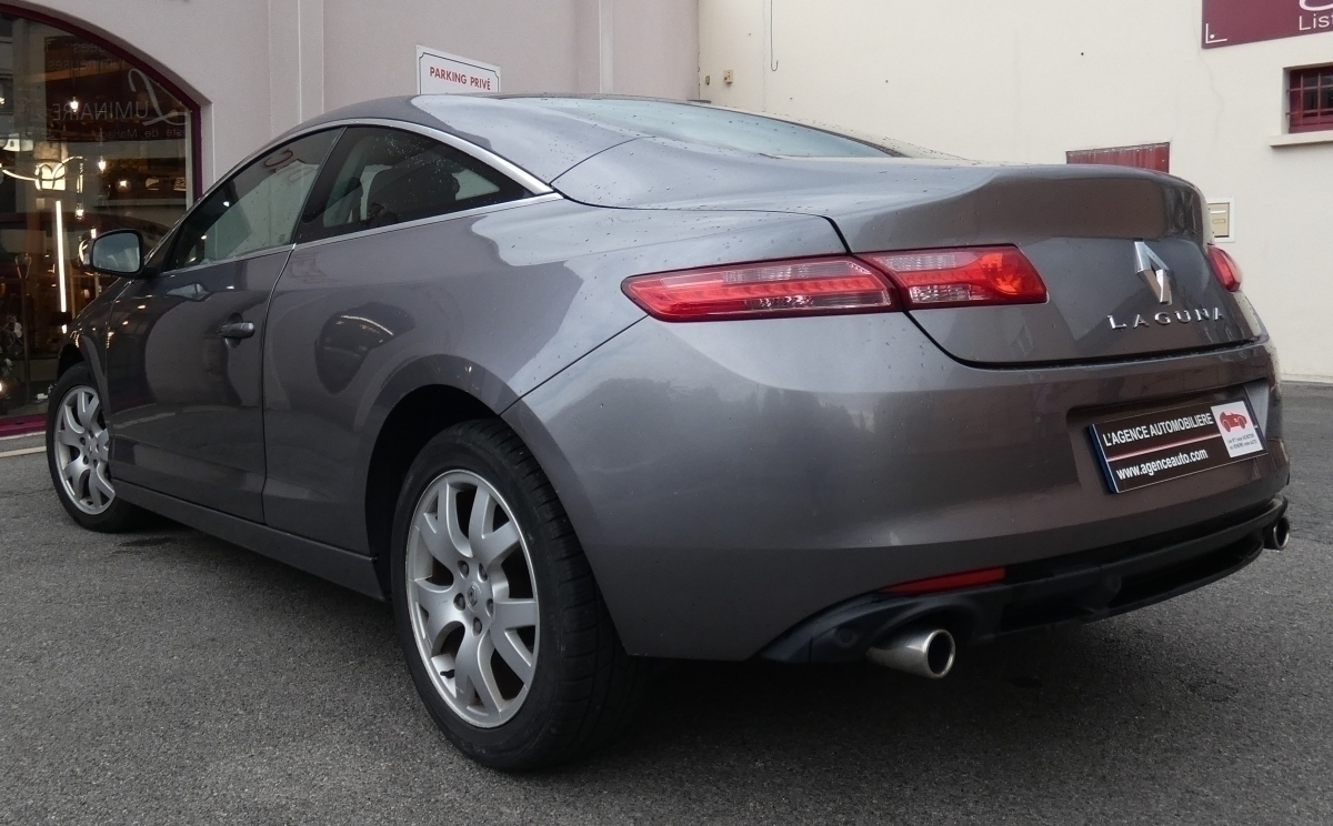 Renault Laguna — 10